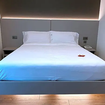 Fly Bike Hotel 3*