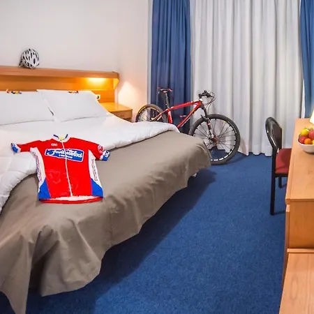 Fly Bike Hotel