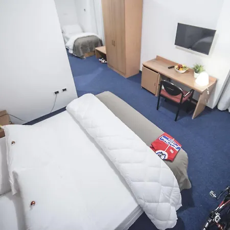 Fly Bike Hotel 3*